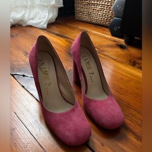 Elegant Pink Suede Women's Heels made in Italy